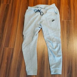 Nike Tech Fleece, Size: Medium, Dark Grey Heather